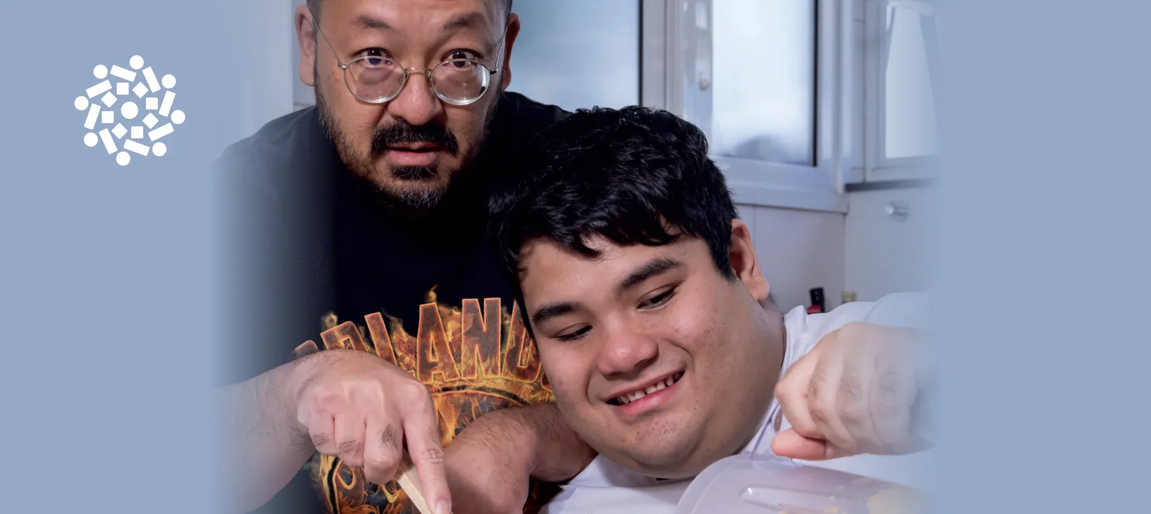 Famílias escrevem cartas aos filhos, netos e companheiros no espectro