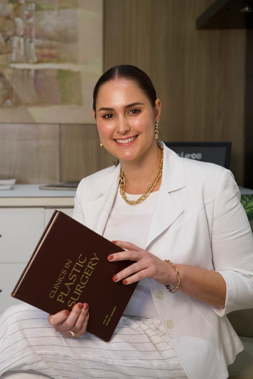 Dra. Mônica Renesto Fontana do Amaral