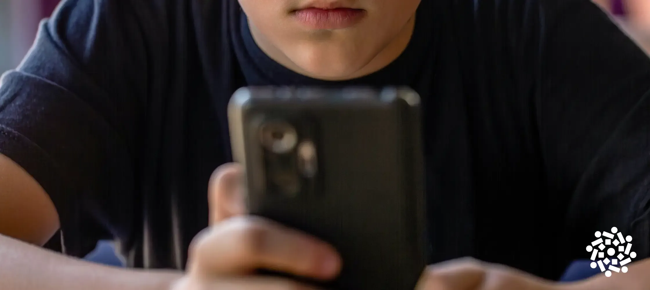 ECA digital, um pouco de segurança para os jovens usarem as redes sociais