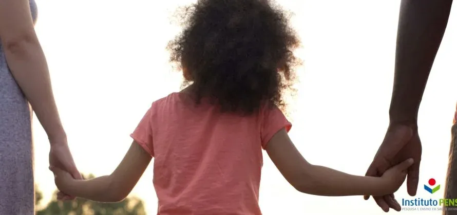 Pais que criam "bons" filhos fazem essas cinco coisas