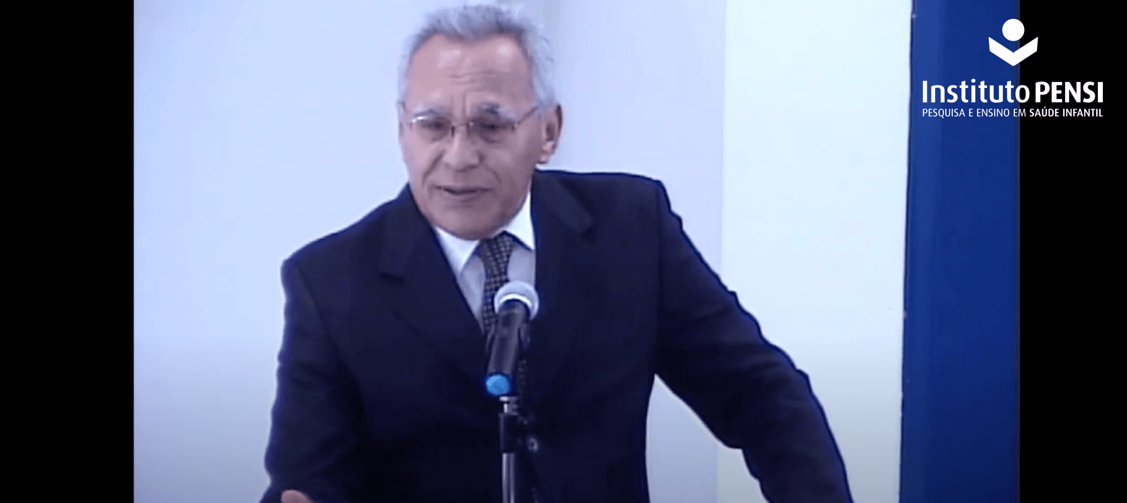 Lino de Macedo recebe título de Professor Emérito da USP