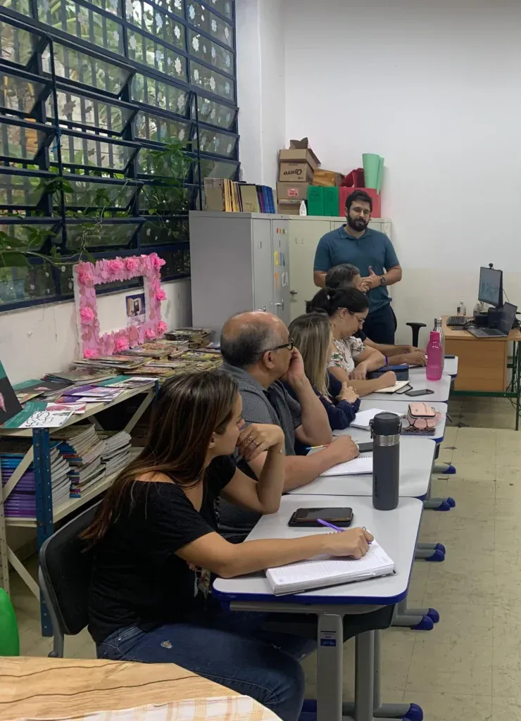 Professores-740x1024.webp