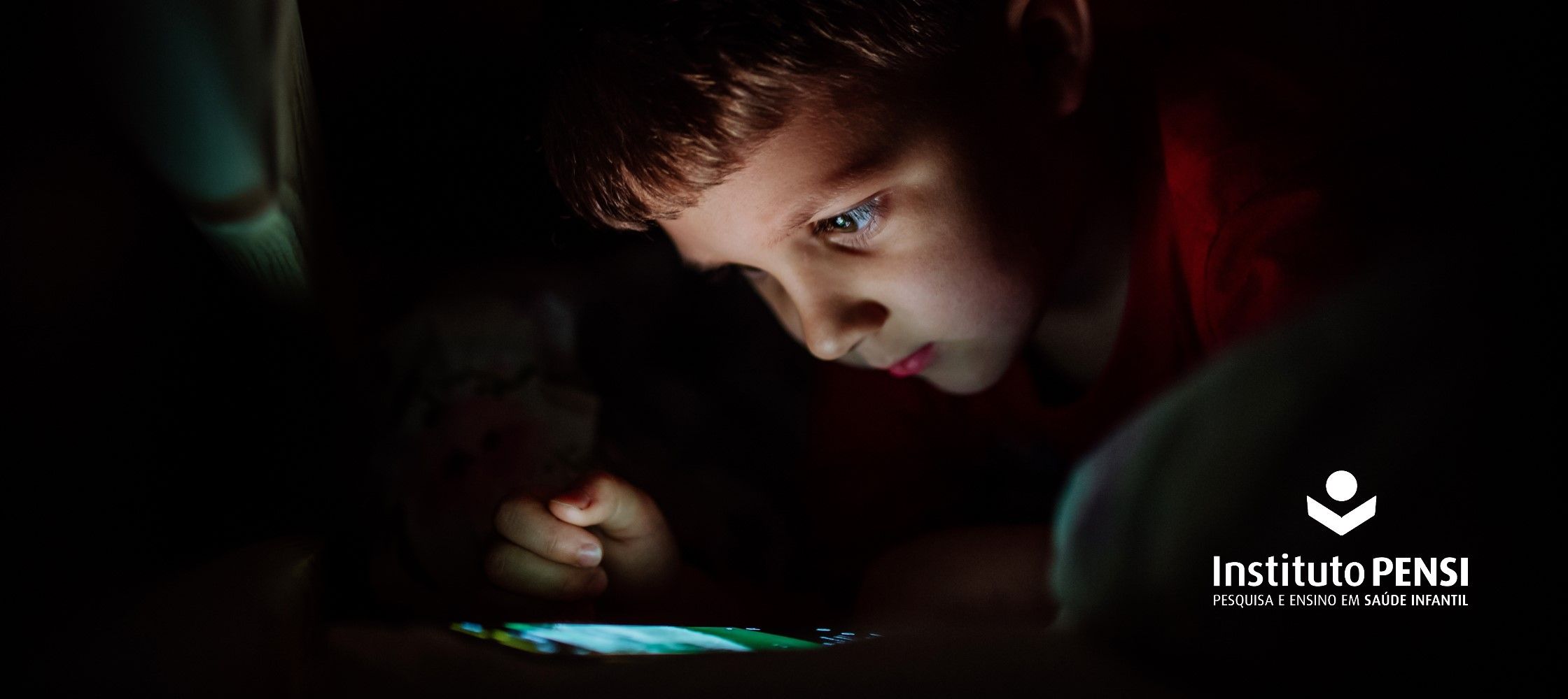 O impacto do uso de celulares na infância