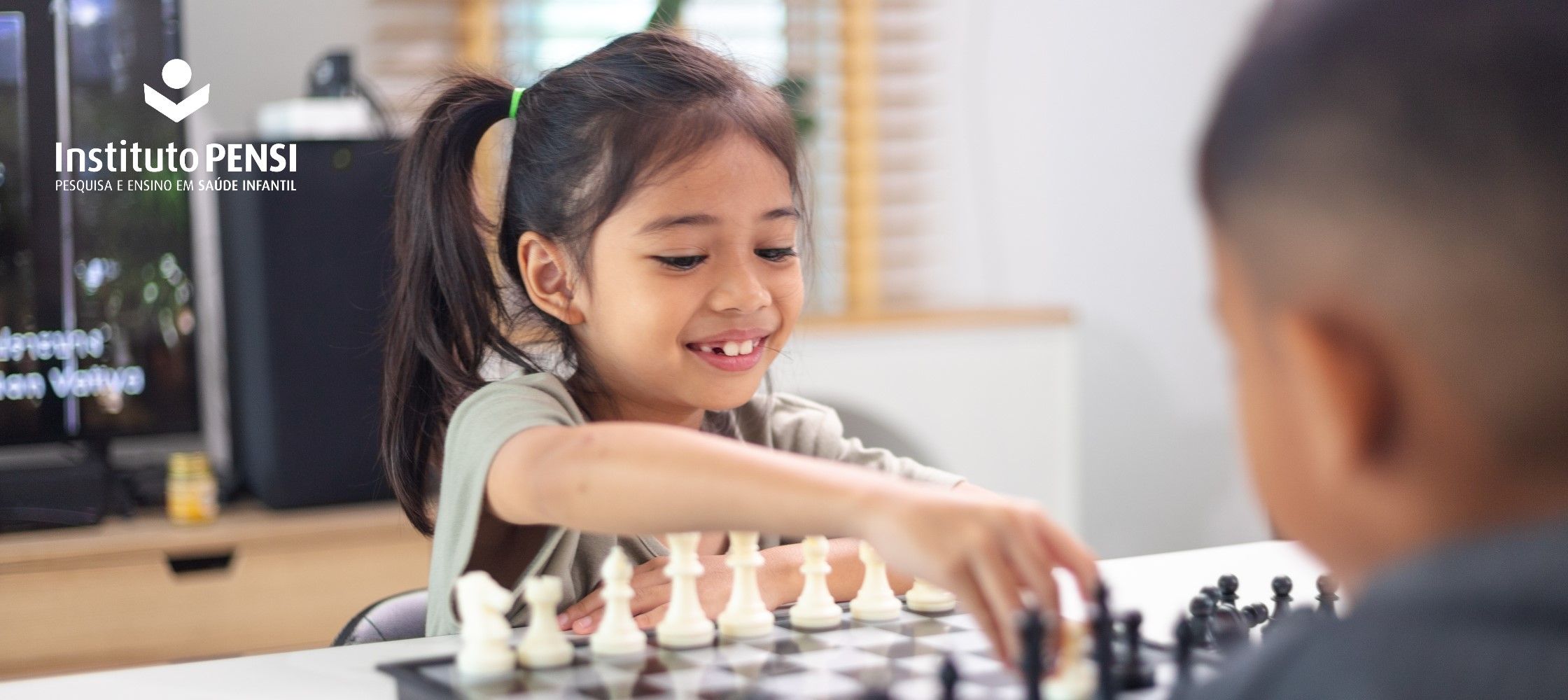 Estimule o cérebro de seus filhos: o poder do xadrez e dos esportes no desenvolvimento cognitivo