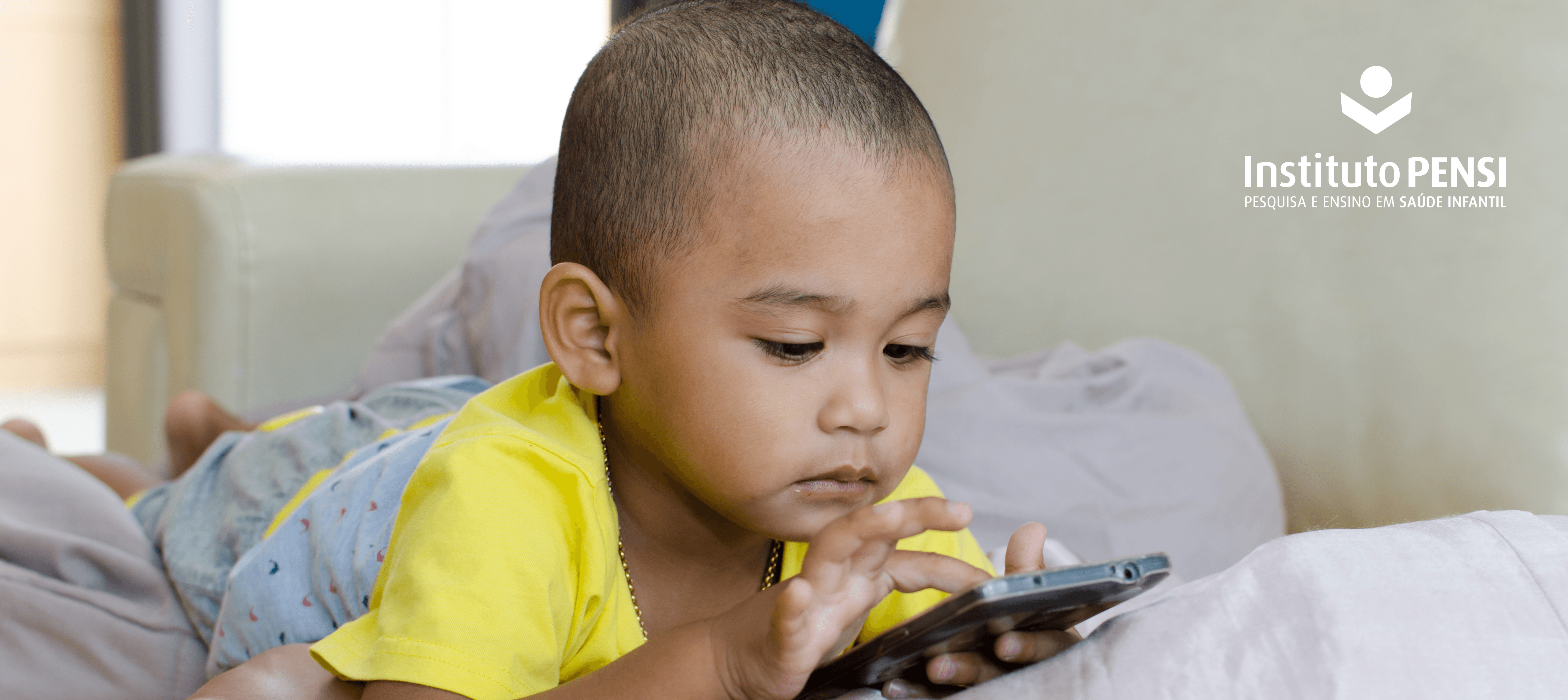 O absurdo número de bebês que acessam a internet no Brasil