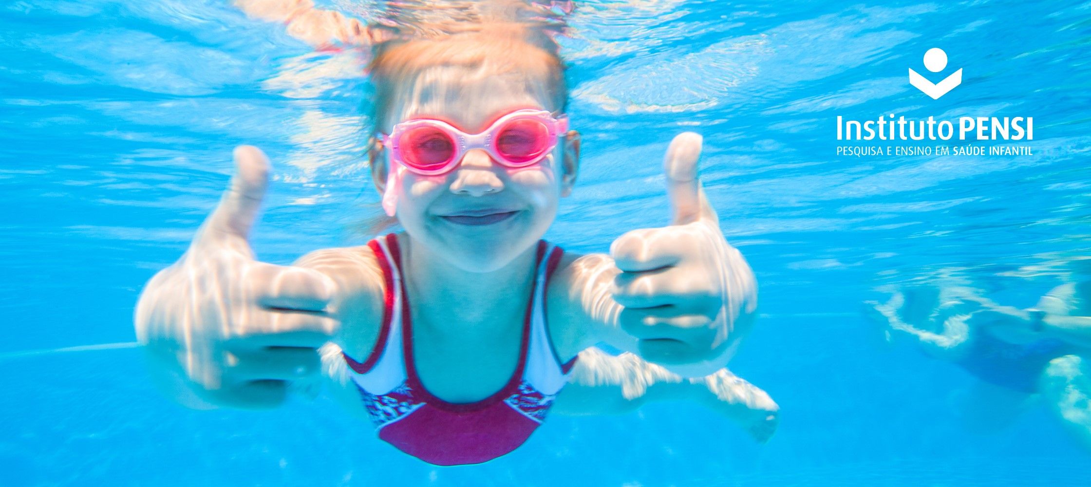 Por que aprender a nadar deve ser o primeiro esporte para crianças?