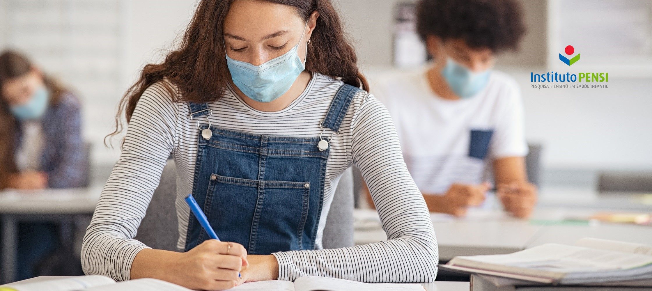 Estudantes universitários e adolescentes precisam se vacinar contra a gripe?